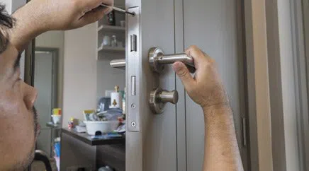 Amber Locksmith Store Brooklyn, NY 718-559-0330 - Lock-installation